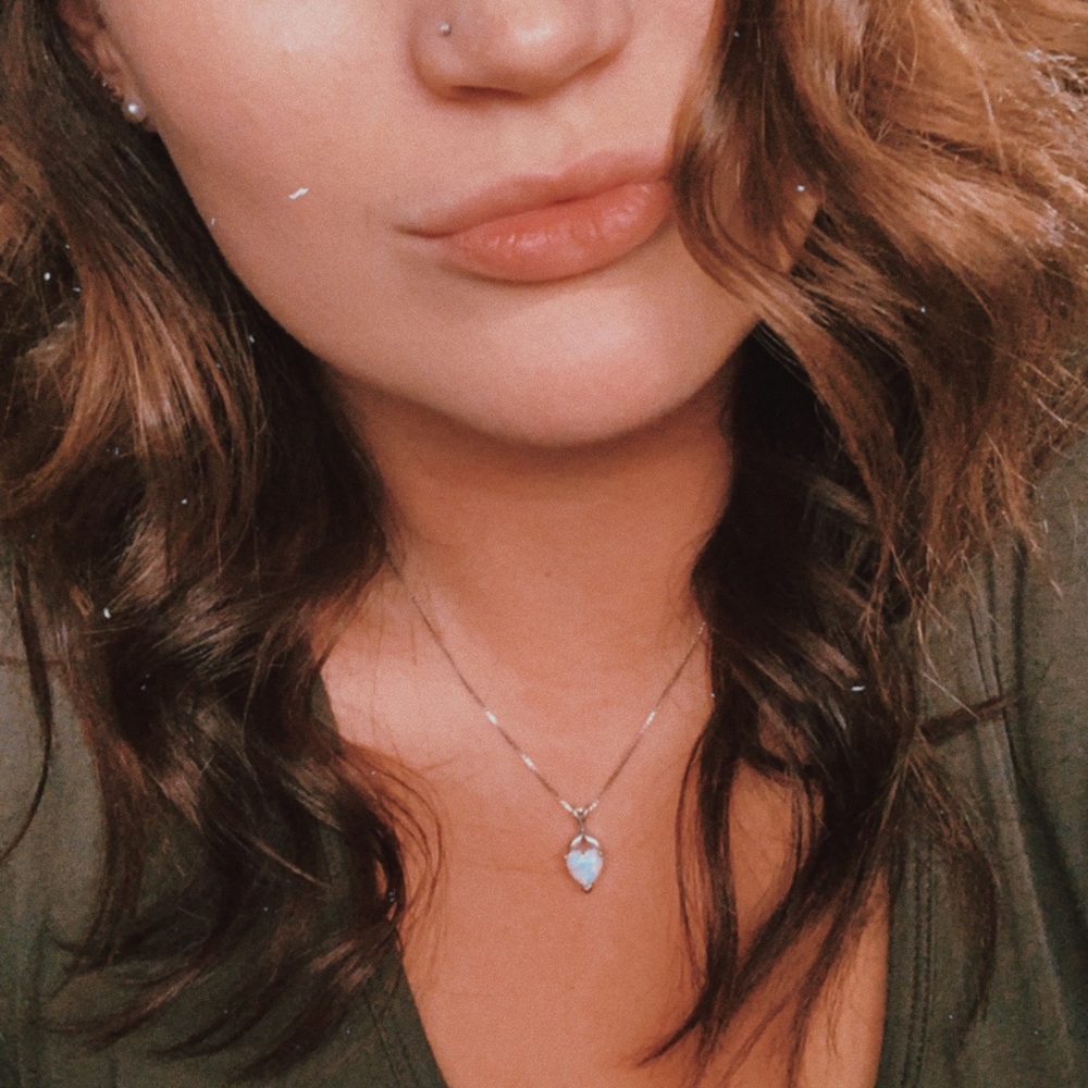 Meet your Posher, Katelyn